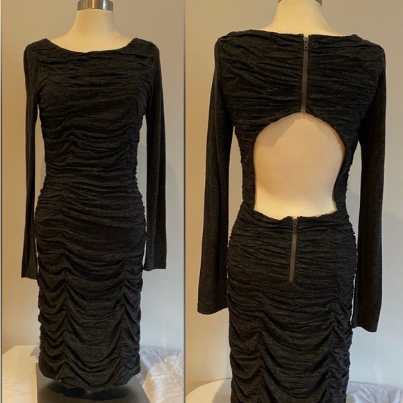 Alice + Olivia Dresses & Skirts - 🎭 Rouged dress